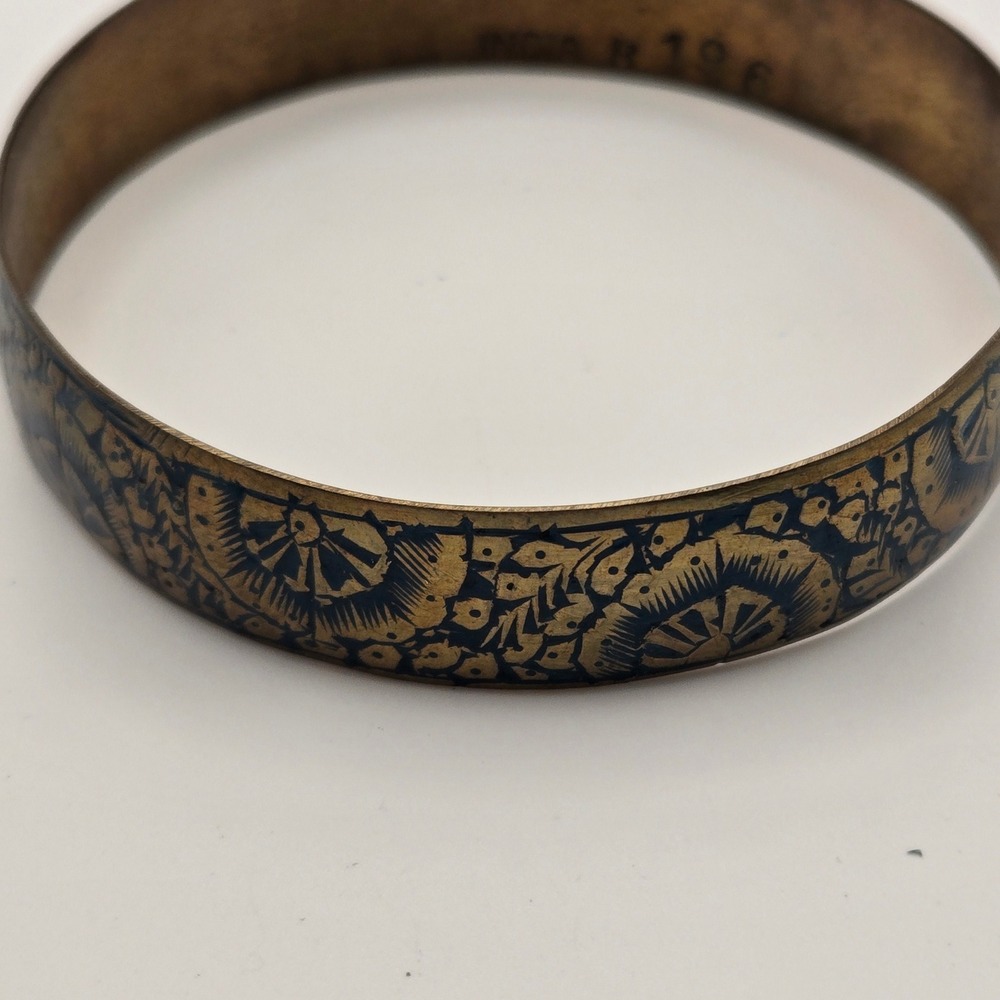Vintage India R 196 Brass Etched Floral Enamel Bangle Bracelet Gold Navy Blue